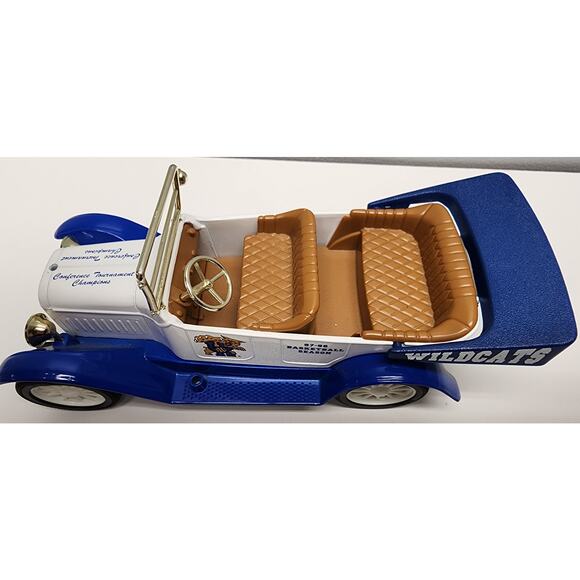 UK Wildcats 1997–98 Diecast Bank – 1917 Maxwell Touring Car by Ertl -Missing Key - Picture 5 of 16